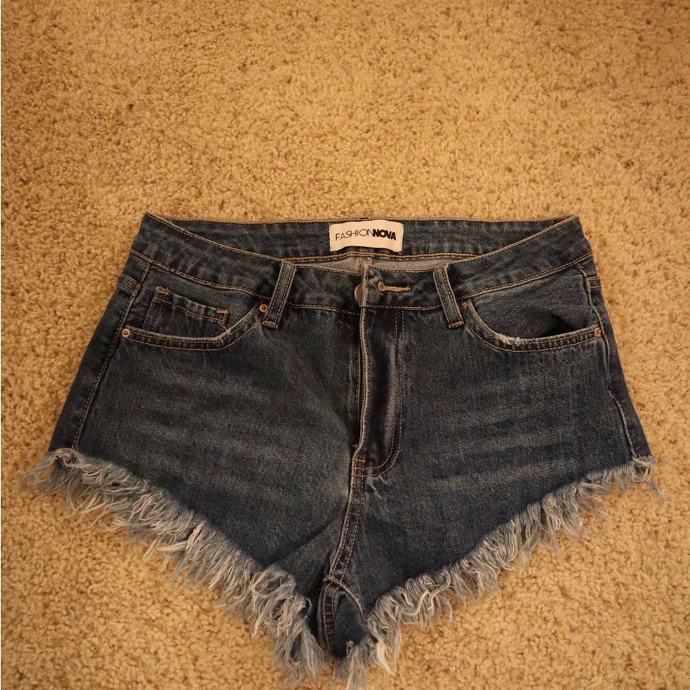 Fashion Nova denim jean shorts
